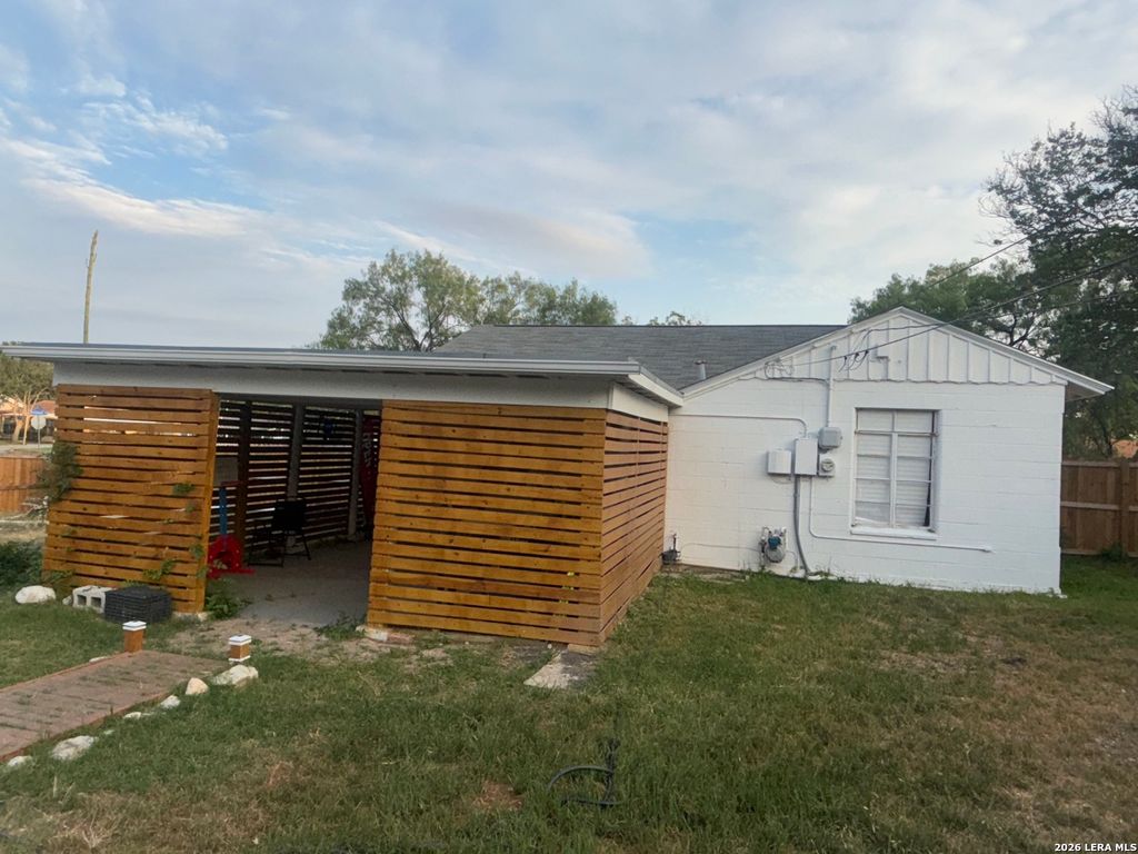 Photo of 123 Kathy, San Antonio, TX 78223 (MLS # 1939135)