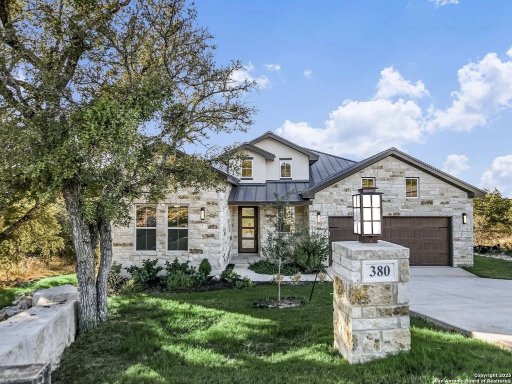 Photo of 0 Purple Cir, Horseshoe Bay, TX 78657 (MLS # 1815067)