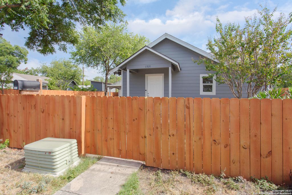 listing image 30