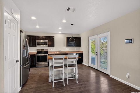 11067 Armor Arch San Antonio TX 78254