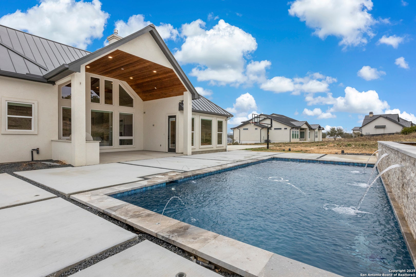 5971 Colin Ridge