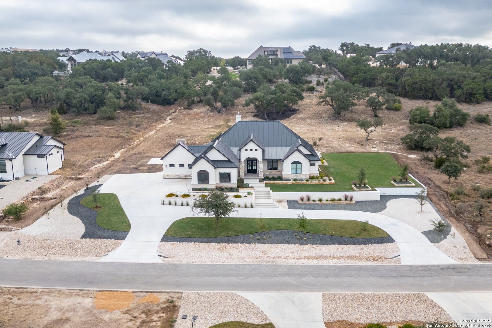 5971 Colin Ridge