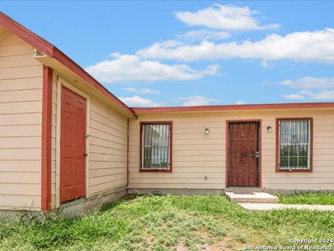 5846 ELM VALLEY DR 1 San Antonio TX 78242