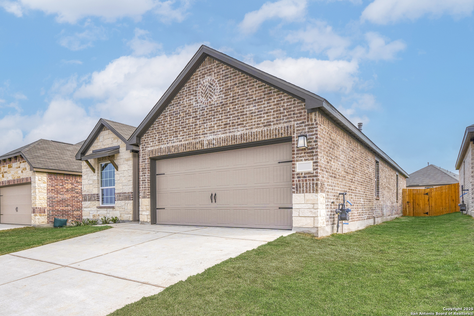 9614 Nubuck Branch