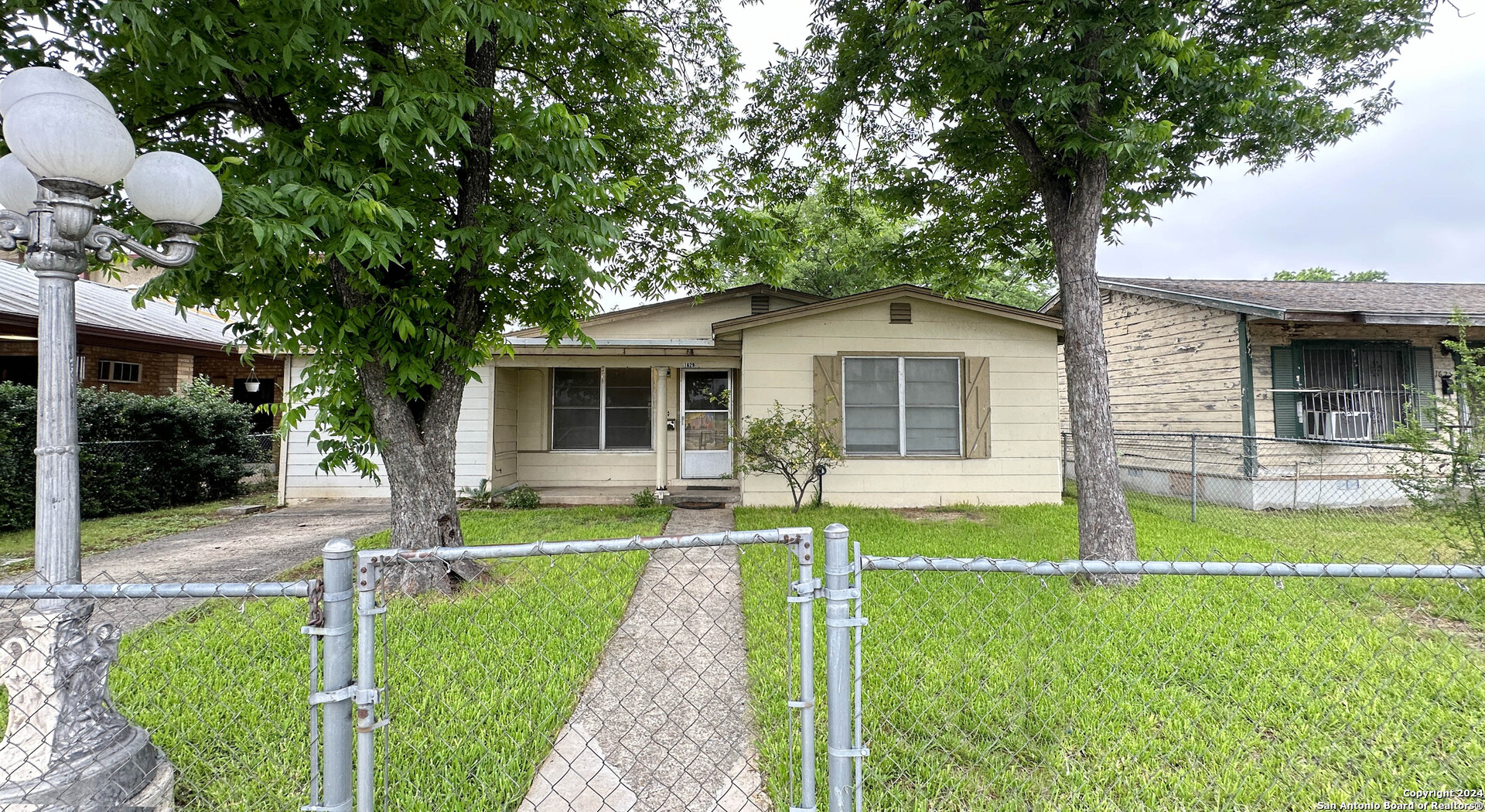 View San Antonio, TX 78201 house