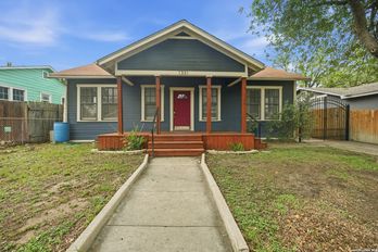 Single Family Residence at 1331 W WILDWOOD DR