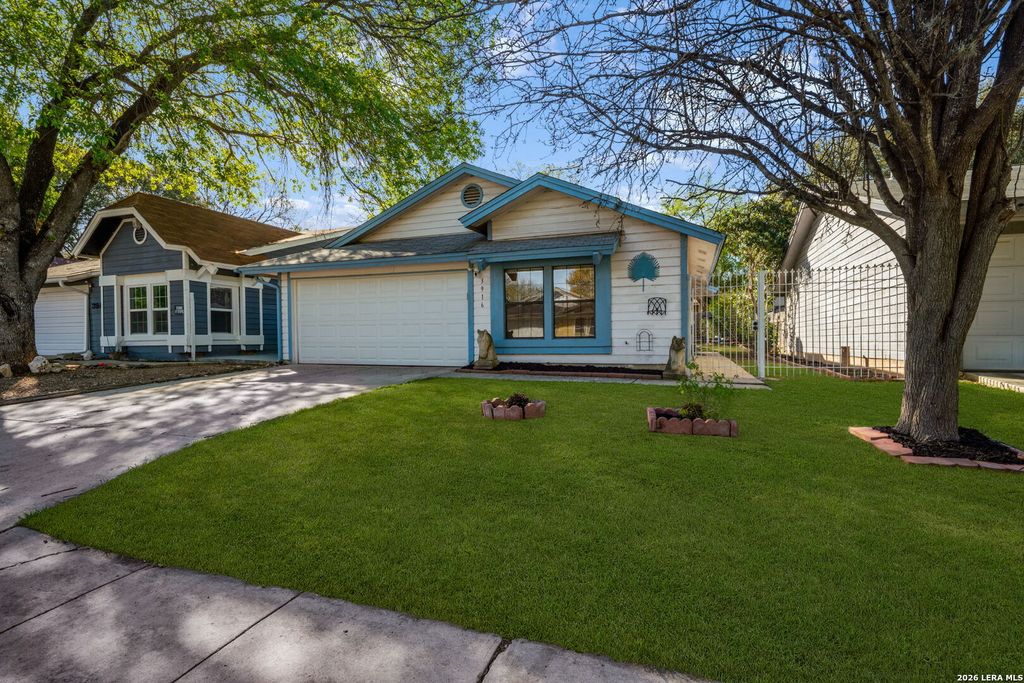 Photo of 3916 Chimney Springs, San Antonio, TX 78247 (MLS # 1950635)