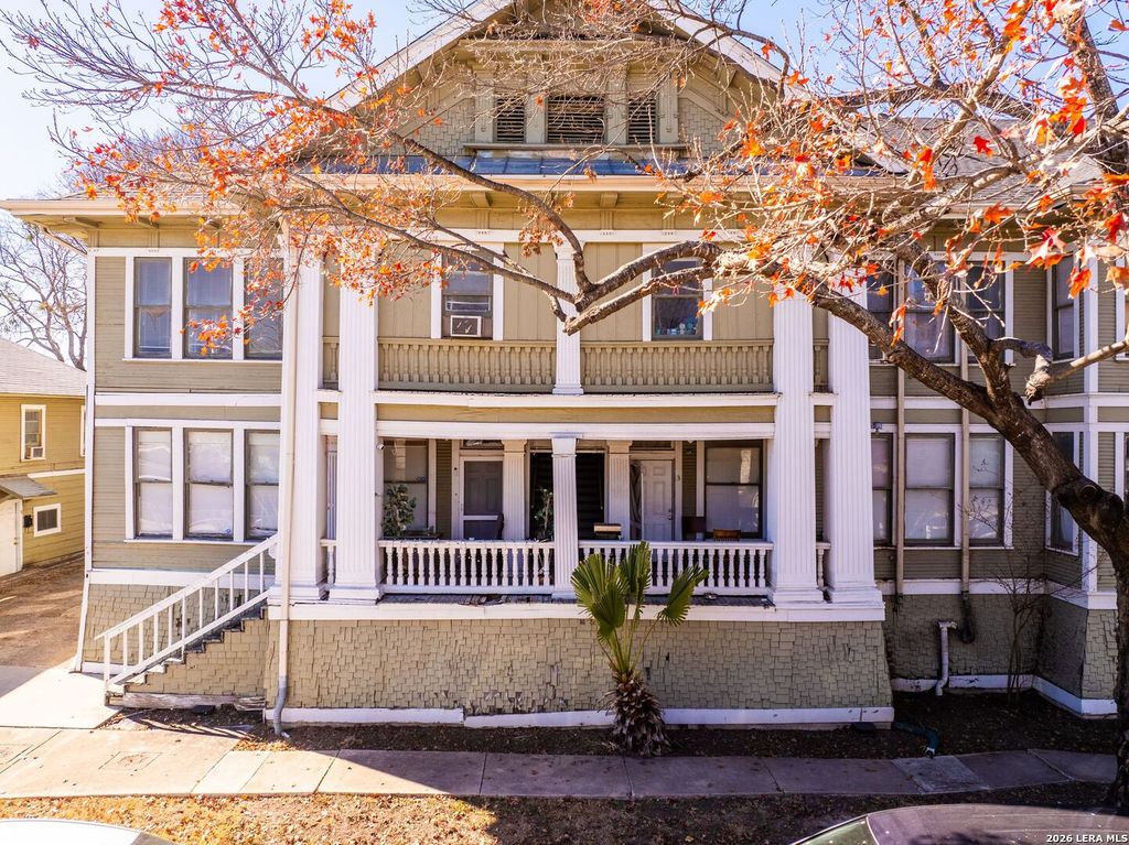 Photo of 124 E Ashby Pl, San Antonio, TX 78212 (MLS # 1943475)