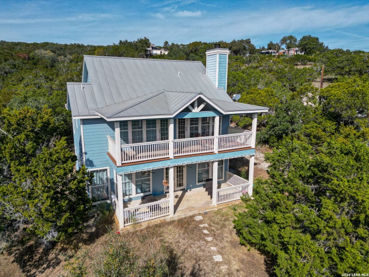 Photo 1 of 40 — 282 Hill Top Ln, Lakehills, TX 78063
