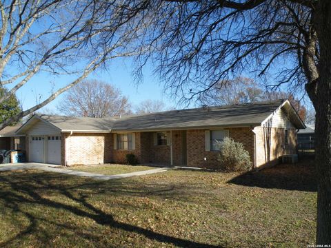 1420 Pams Path New Braunfels TX 78130