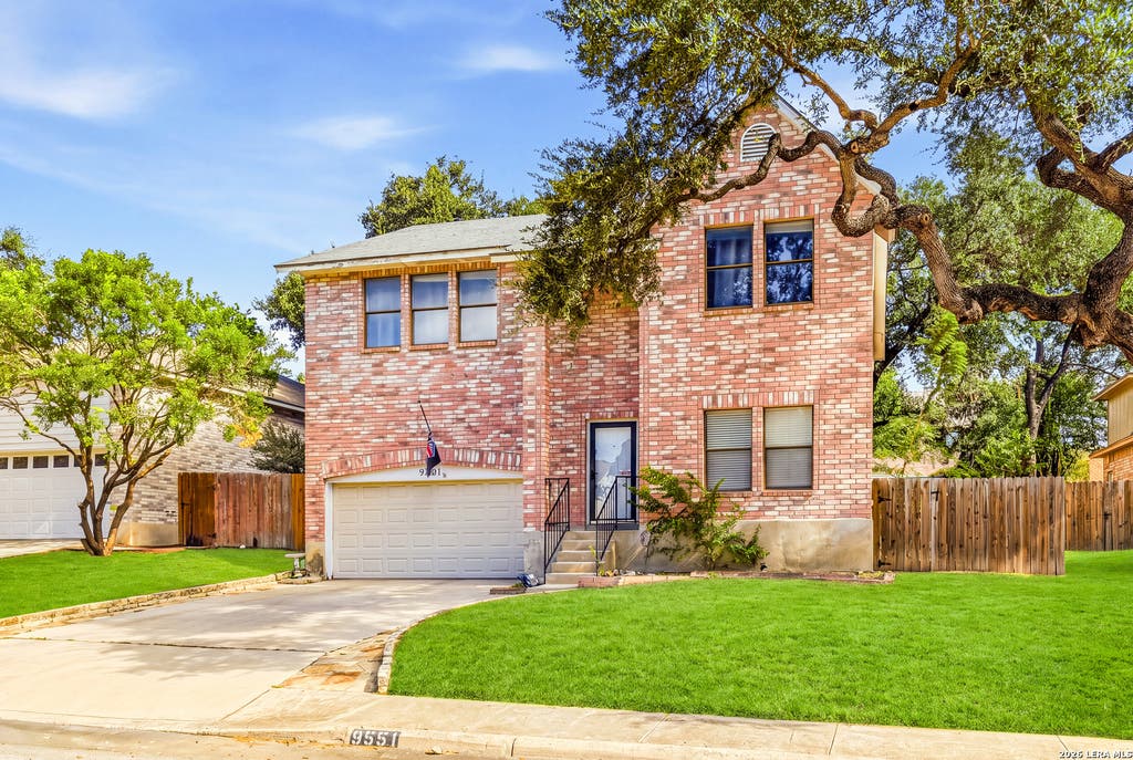 Photo of 9551 MAIDENSTONE DR, San Antonio, TX 78250 (MLS # 2008741)