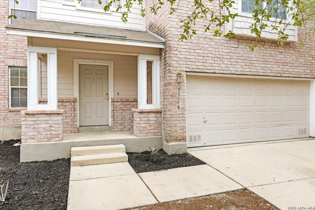 Photo of 5519 Tomas Cir, San Antonio, TX 78240 (MLS # 1949707)
