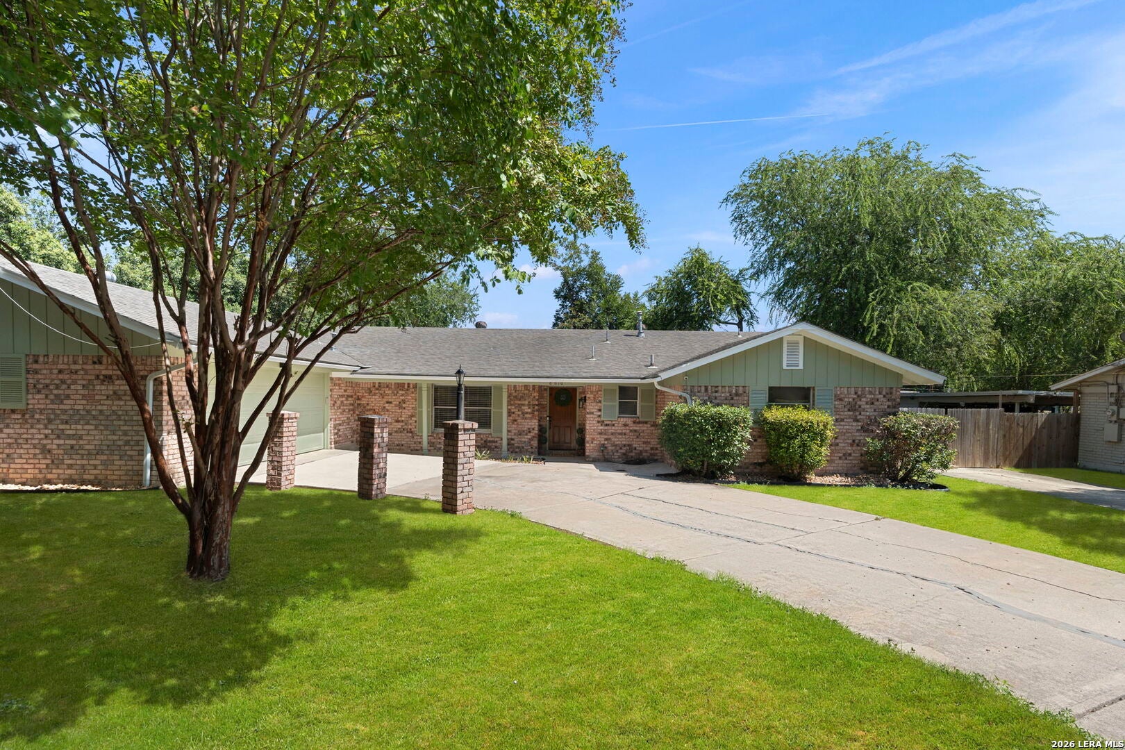 8610 DUDLEY DR