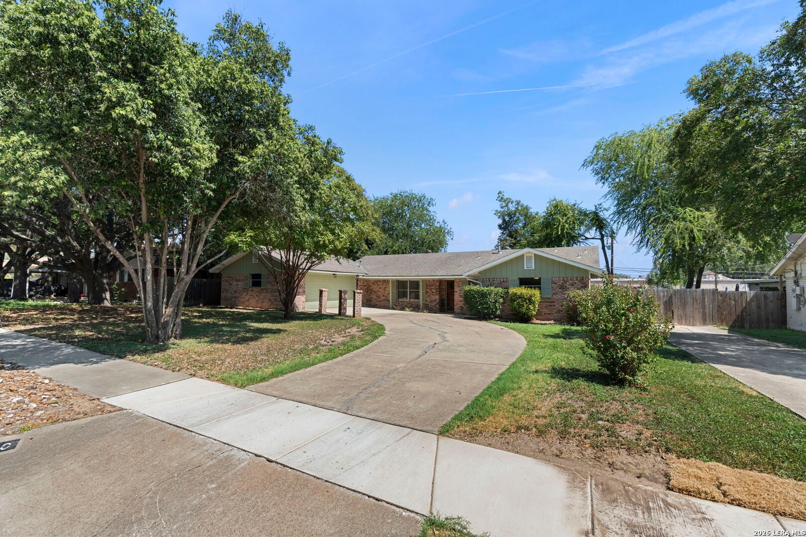 8610 DUDLEY DR
