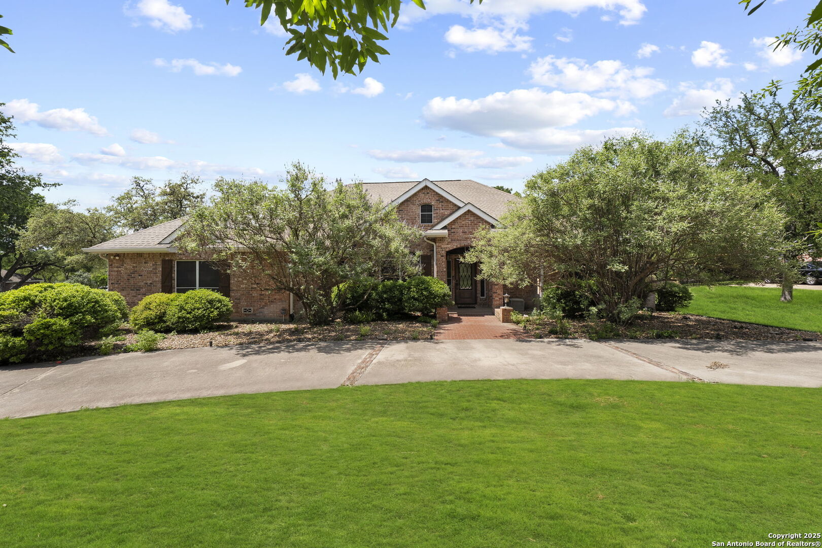 9403 Gardenia Bend