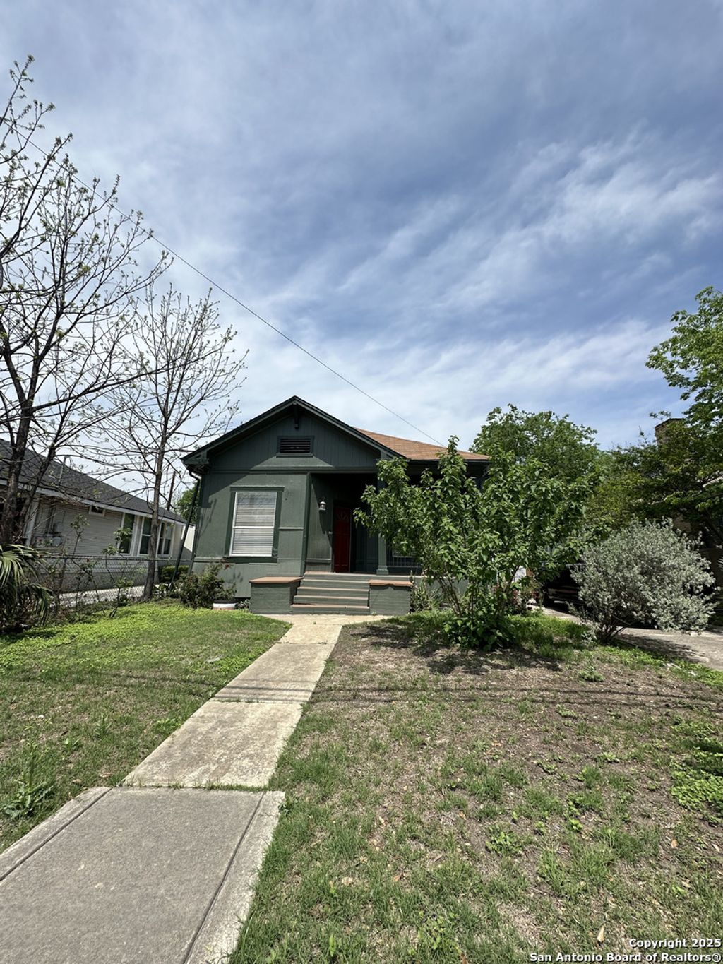 Photo of 311 E ASHBY PL, San Antonio, TX 78212 (MLS # 1930749)