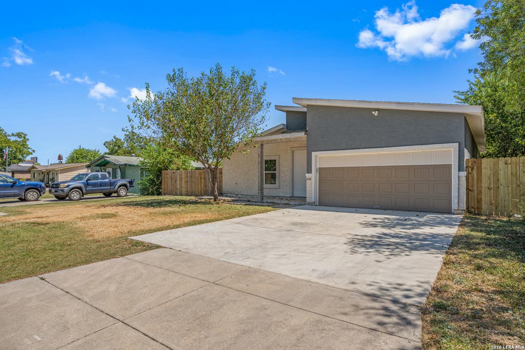 Photo of 222 Rasa, San Antonio, TX 78227 (MLS # 2009761)