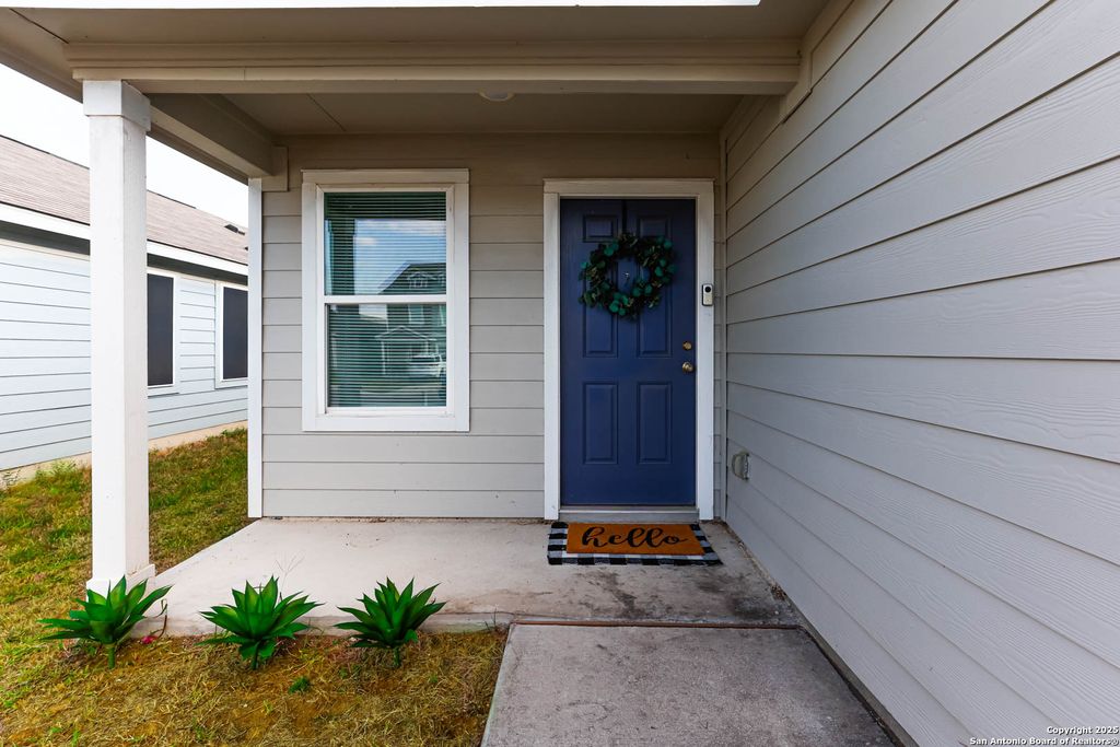 Photo of 5935 Texas, Seguin, TX 78155 (MLS # 1908289)