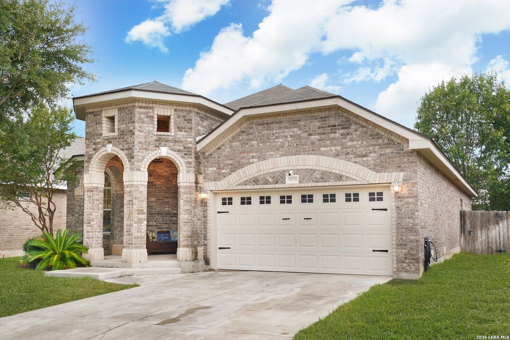 Photo of 5539 Cross Pond, San Antonio, TX 78249 (MLS # 1955068)