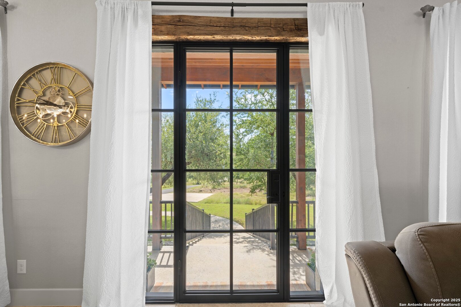 129 Sage Oaks Trail