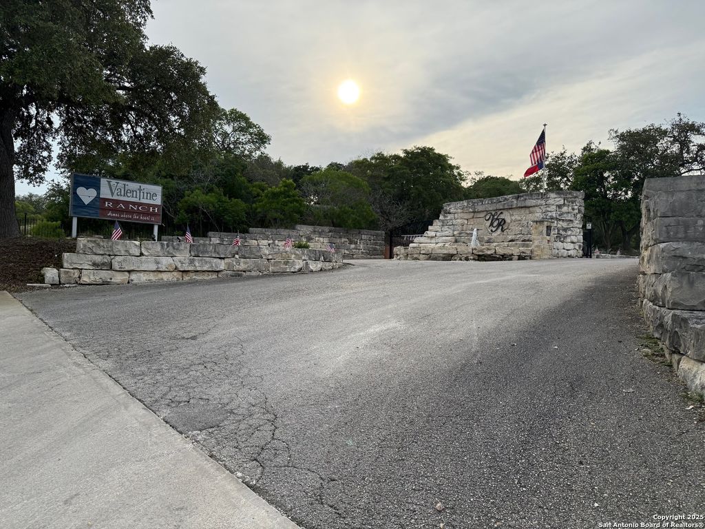 Photo of 433 Pr 1706, Helotes, TX 78023 (MLS # 1871622)