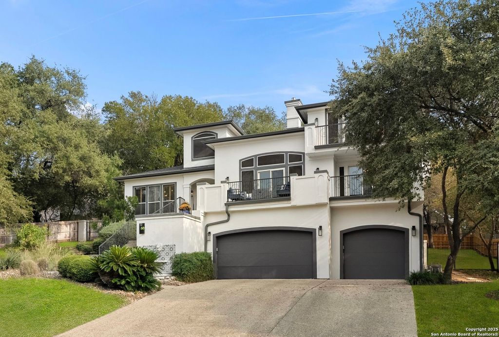 Photo of 12 Inwood Bluff, San Antonio, TX 78248 (MLS # 1920236)