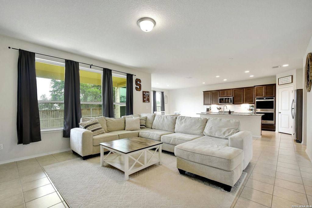 Photo of 149 Inverness, Boerne, TX 78015 (MLS # 1958771)