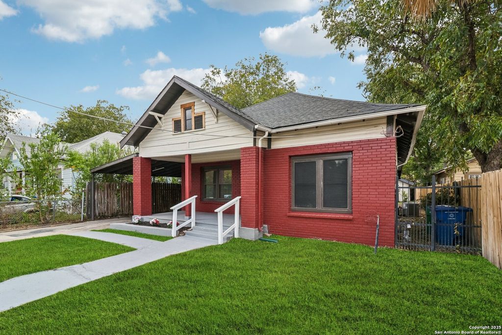 Photo of 622 Denver, San Antonio, TX 78210 (MLS # 1918256)
