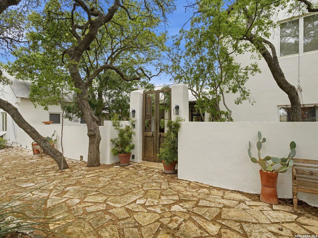 Photo of 2355 Oakland Bend, San Antonio, TX 78258 (MLS # 1958210)