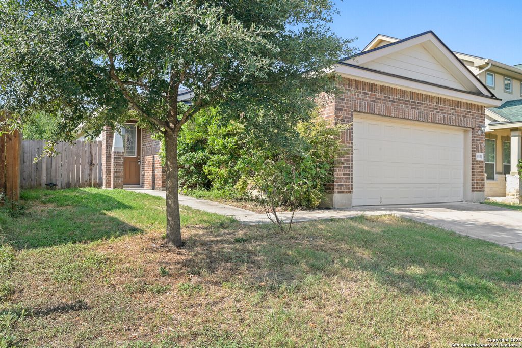Photo of 5530 Mumford Path, San Antonio, TX 78228 (MLS # 1896163)