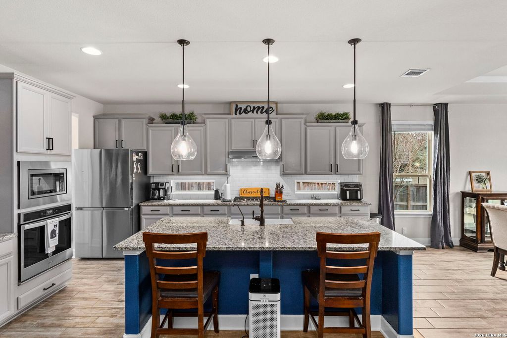 Photo of 29023 Front Gate, Boerne, TX 78015 (MLS # 1936638)