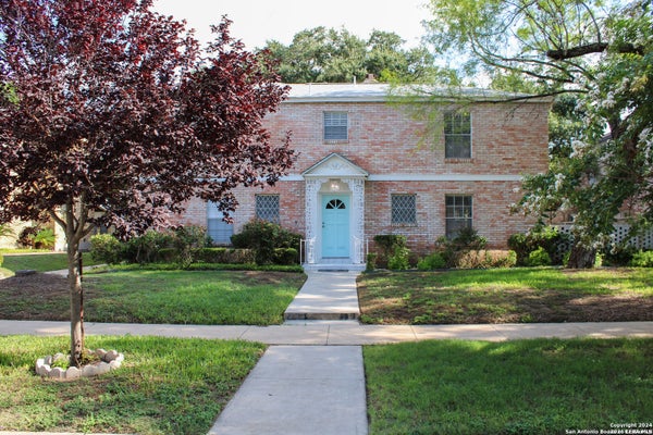 331 E ROSEWOOD AVE, SAN ANTONIO, TX 78212 - Image fd6fd7958612215d4f7812238d0b5607/419068304