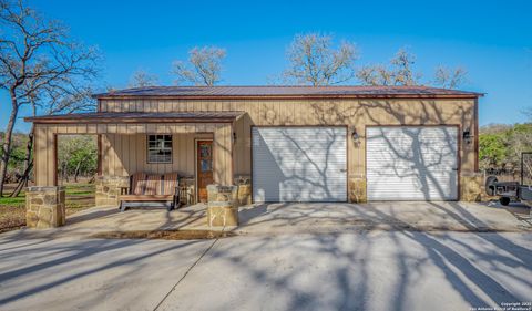 A home in La Vernia