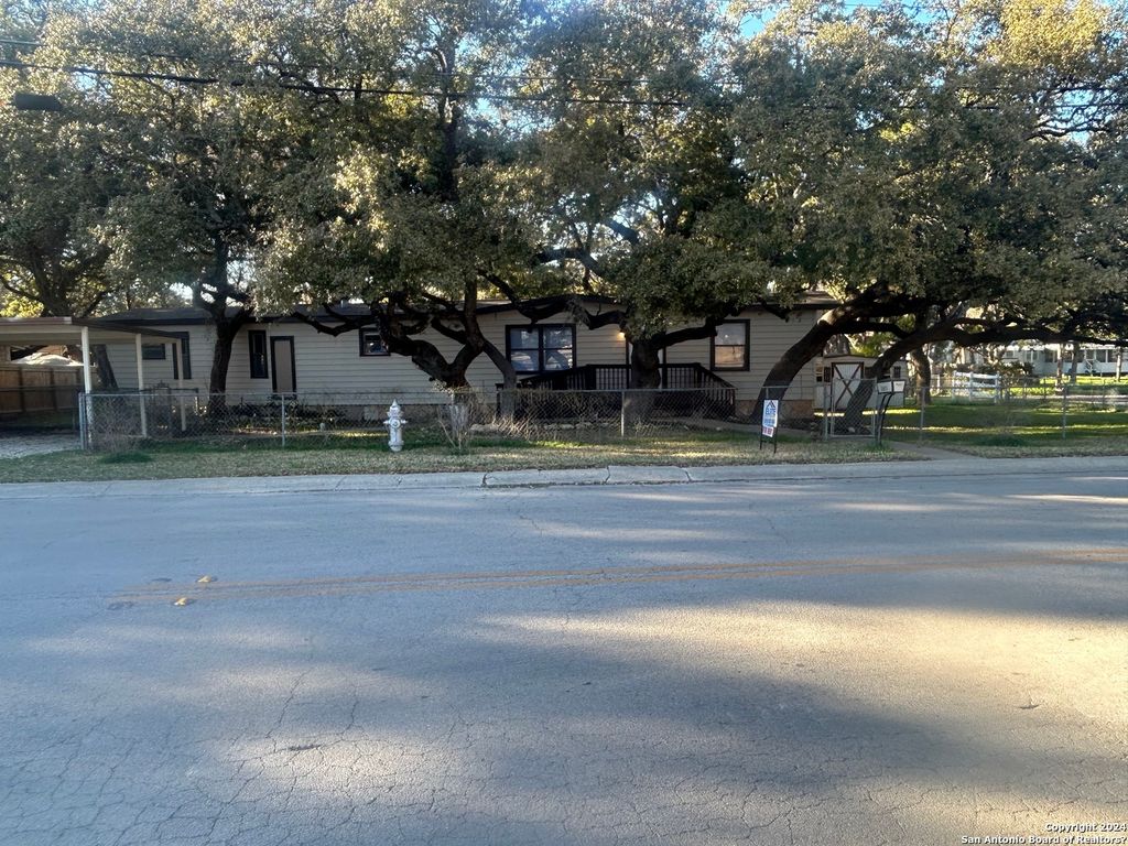 Photo of 24815 aue, San Antonio, TX 78257 (MLS # 1953987)