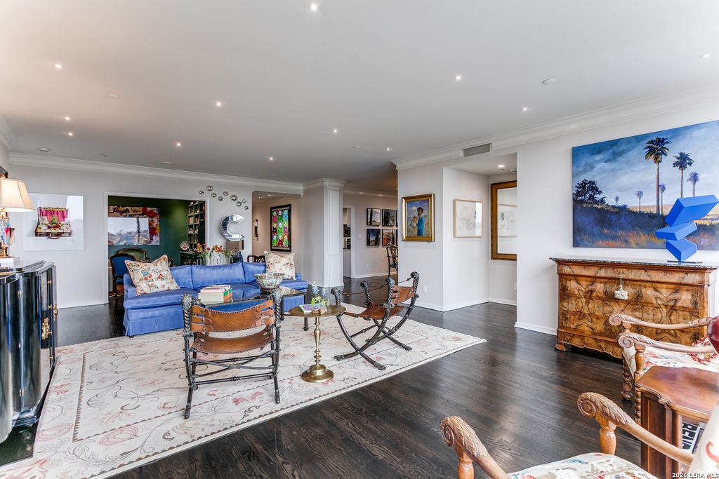 Photo of 200 Patterson APT 700A #APT 700A, San Antonio, TX 78209 (MLS # 1943986)