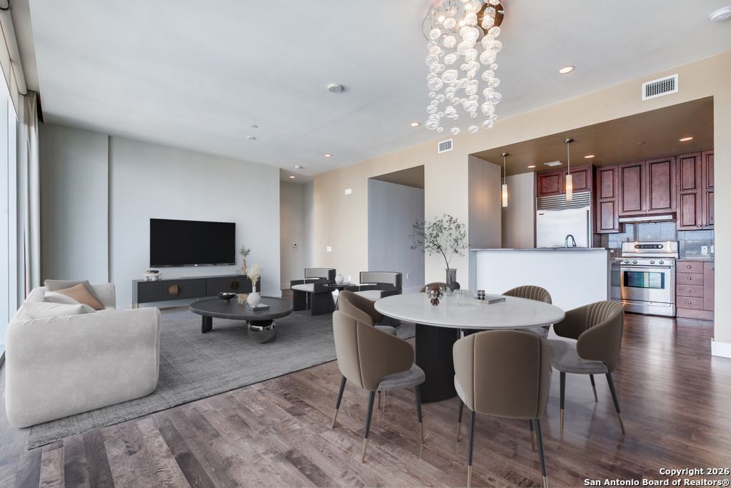 Photo of 610 E Market Street UNIT 2510, San Antonio, TX 78205 (MLS # 1930209)