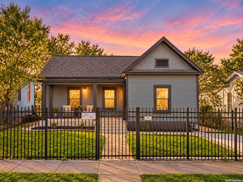 Photo of 826 DAWSON ST, San Antonio, TX 78202 (MLS # 2023763)