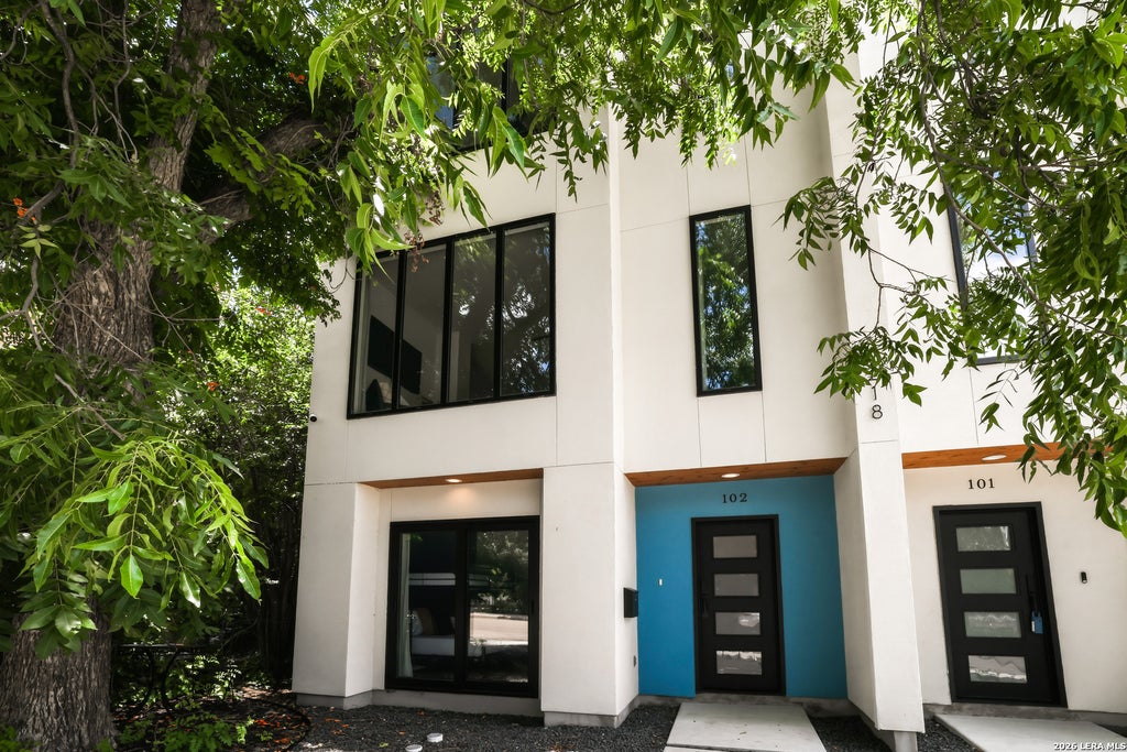 Photo of 218 Pinckney St, San Antonio, TX 78209 (MLS # 1798185)
