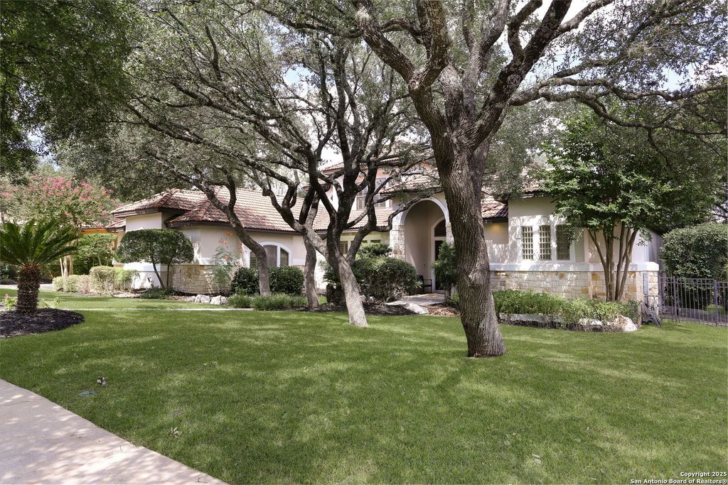 Photo of 24630 Bogey Ridge, San Antonio, TX 78260 (MLS # 1908307)