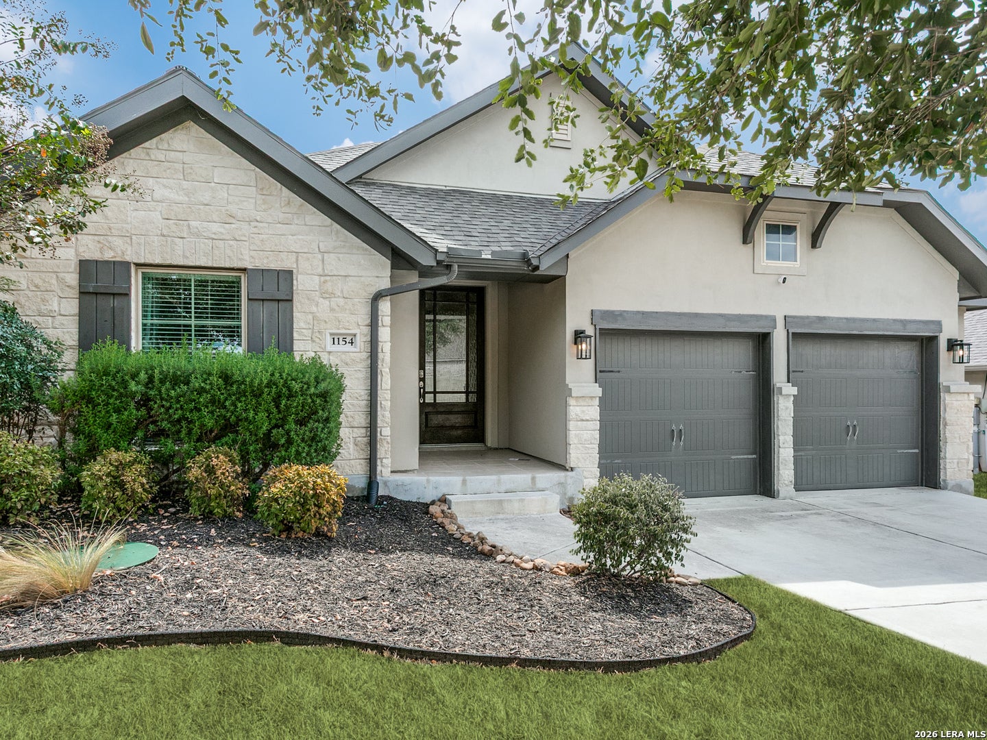 1154 THICKET LN
