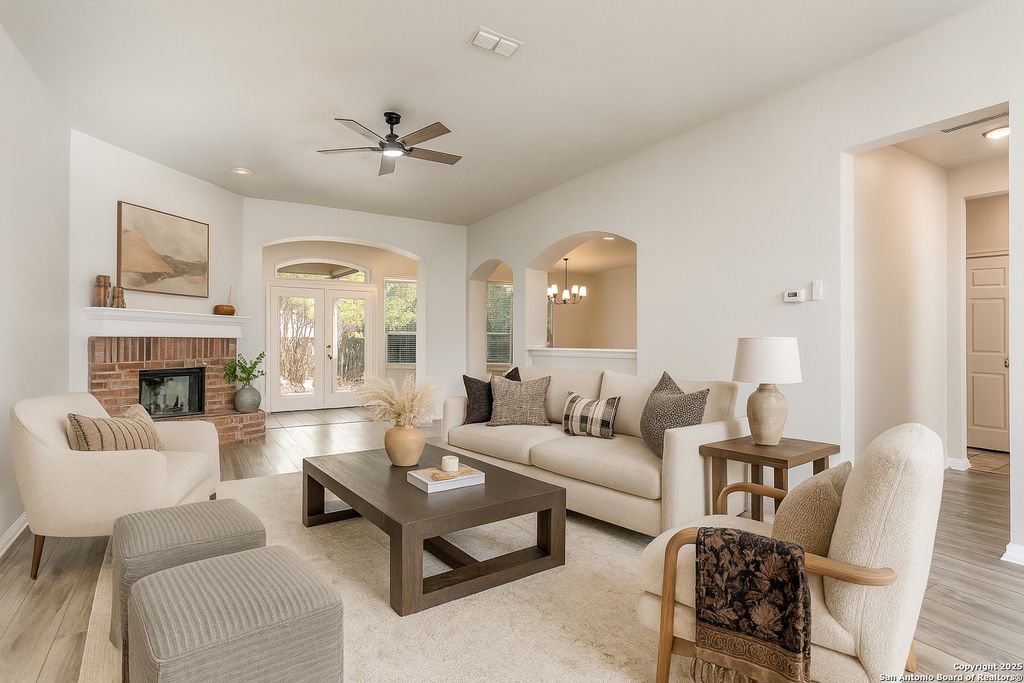 Photo of 112 Spring Fawn, Cibolo, TX 78108 (MLS # 1919239)