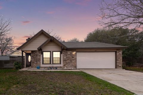 9749 Misty Ash Dr Converse TX 78109