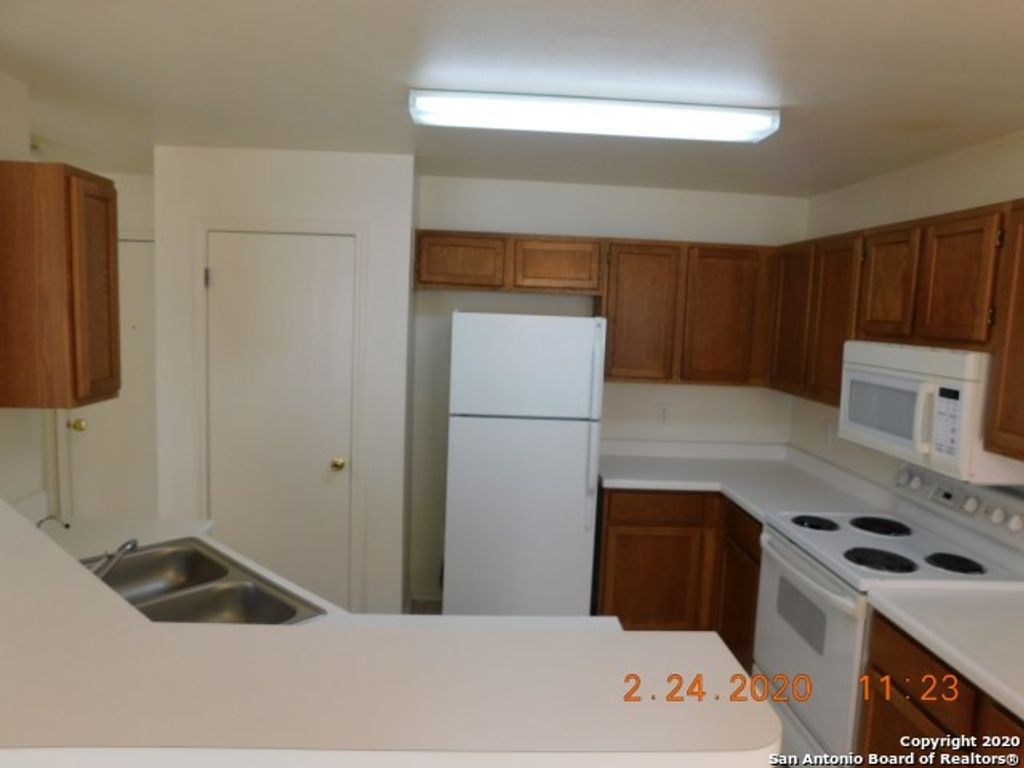 Photo of 9330 GILLCROSS WAY, San Antonio, TX 78250 (MLS # 1937168)