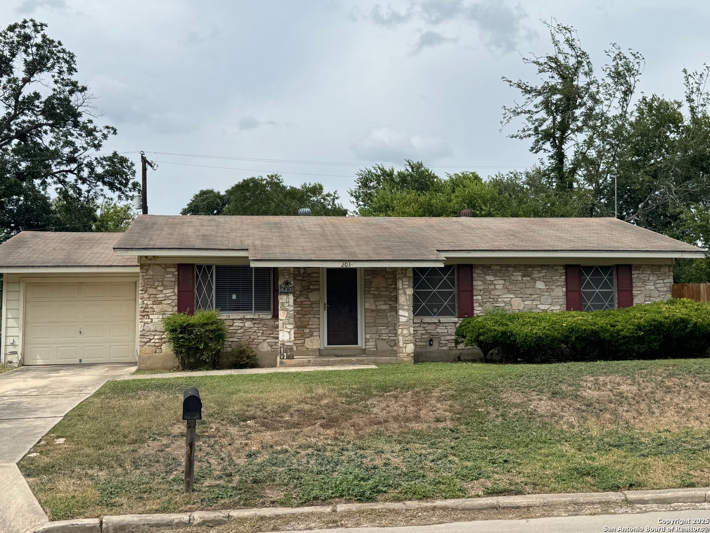 203 Chesswood