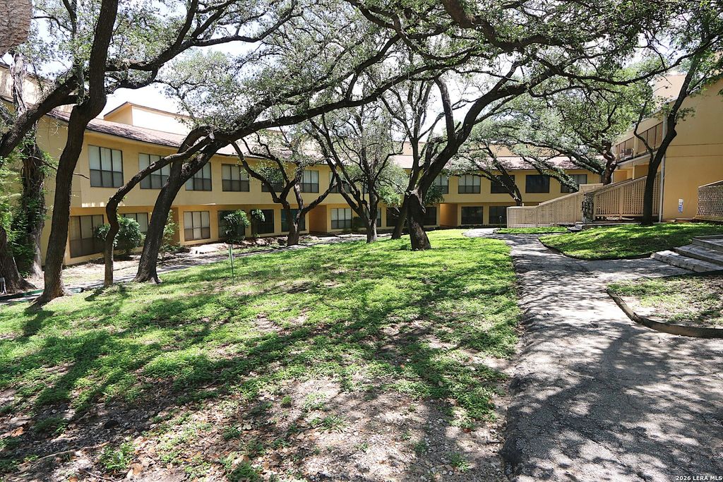 Photo of 8642 Fredericksburg Rd 313 #313, San Antonio, TX 78240 (MLS # 1955076)