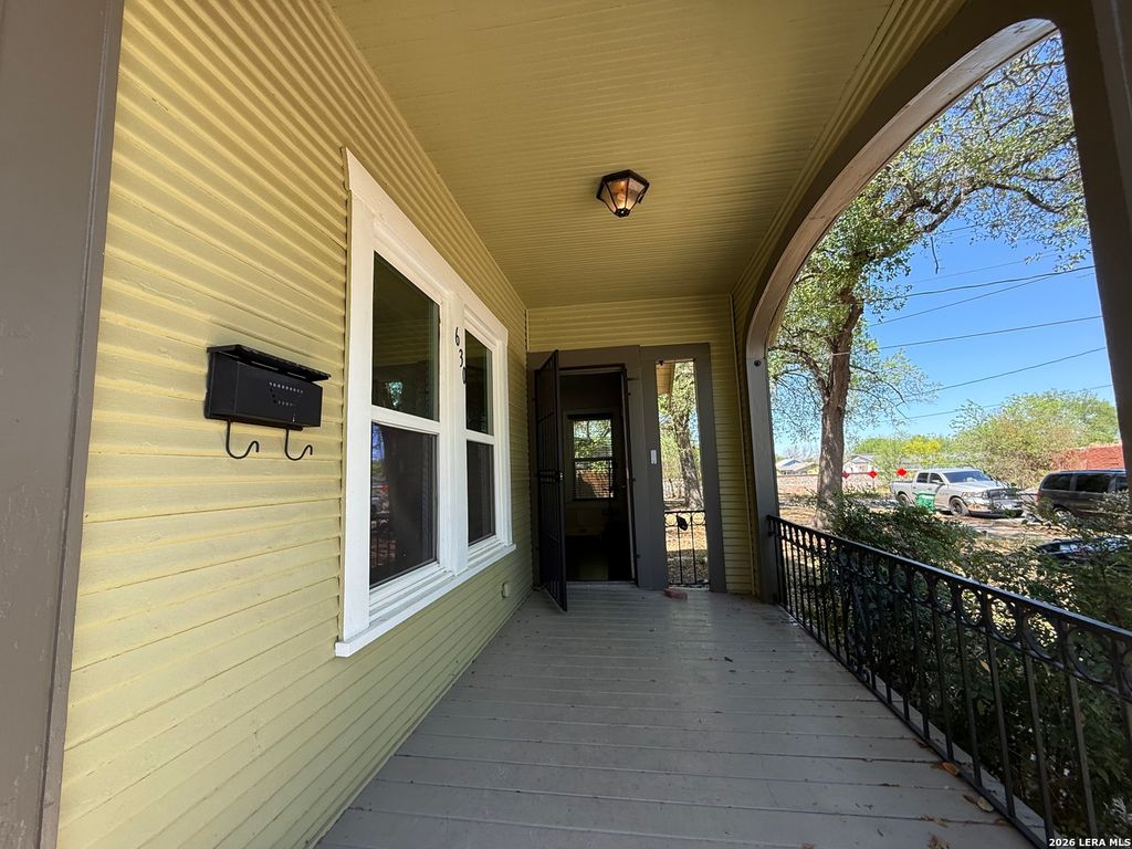 Photo of 630 W Gramercy, San Antonio, TX 78212 (MLS # 1955420)