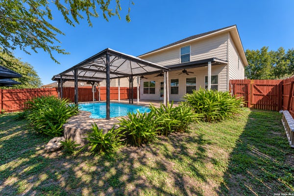 3019 CANDLESIDE DR, SAN ANTONIO, TX 78244 - Image fe31992c99b4b5ae8b9ddeffb3005093/1815366822