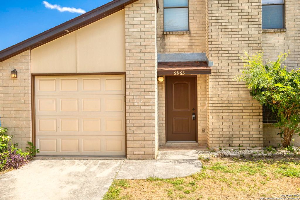 Photo of 6863 Betty Levy, San Antonio, TX 78227 (MLS # 1873809)