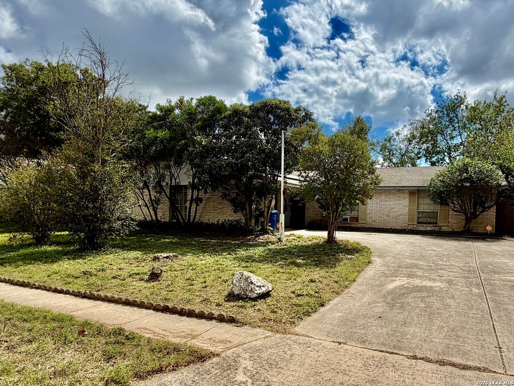 Photo of 6622 Spring Haven, San Antonio, TX 78249 (MLS # 2023833)