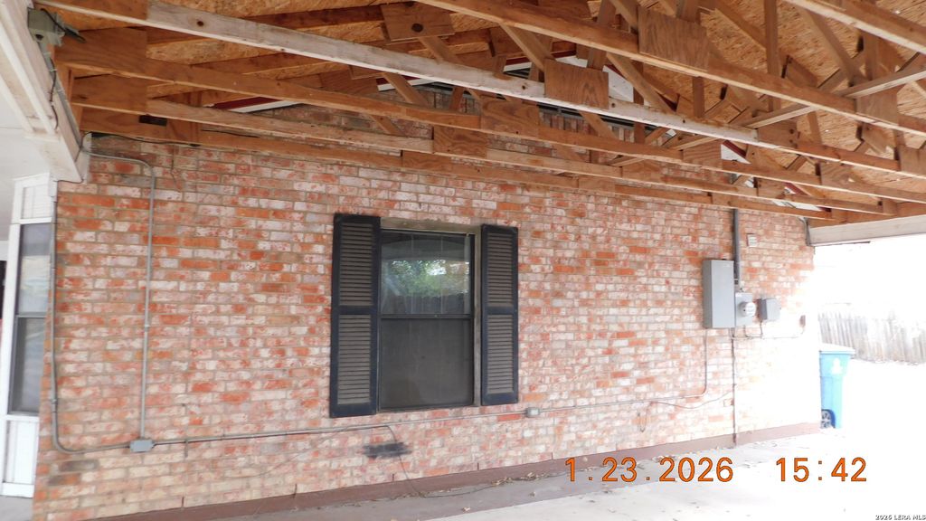 Photo of 1217 Vivian, Pleasanton, TX 78064 (MLS # 1939405)